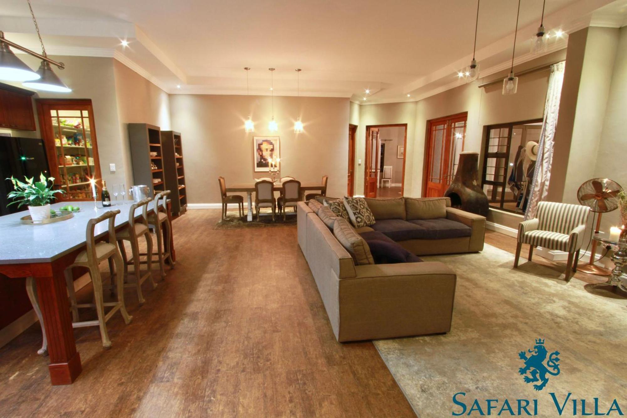 ווינדהוק Safari Villa Boutique Hotel מראה חיצוני תמונה